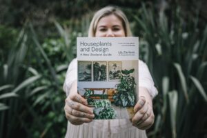 Read more about the article So I just wrote a book about houseplants and happiness